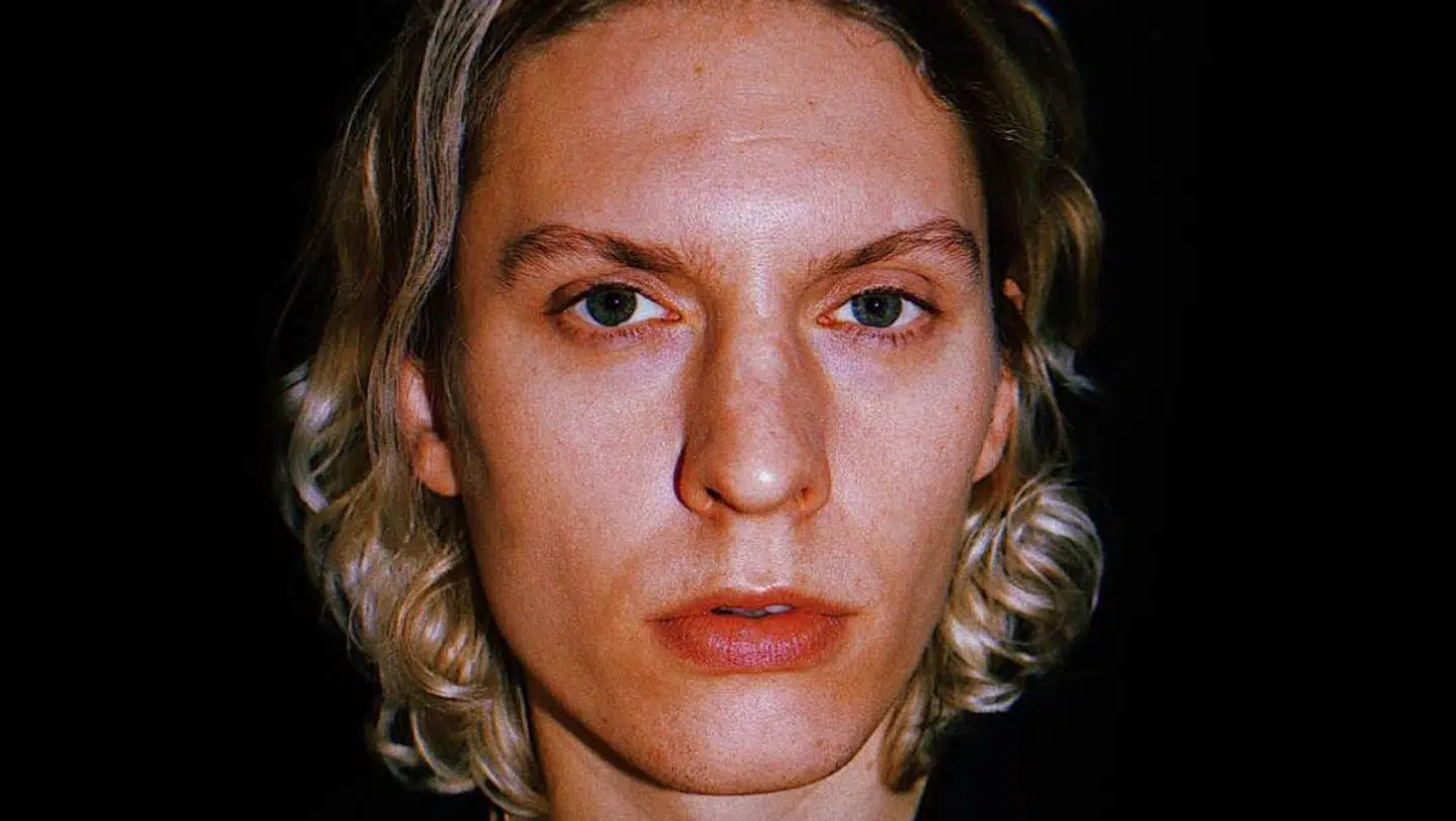 Den tidligere Dúné-forsanger udgiver i dag musik i eget navn.