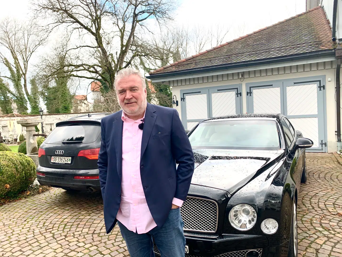 Lars Seier bor i Schweiz og er kendt for sine liberale holdninger.