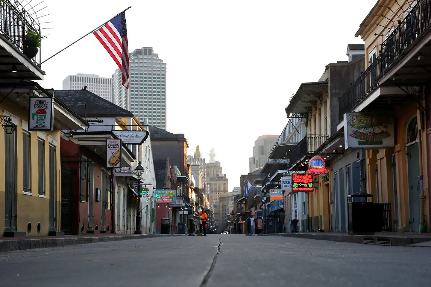 Normalt er der ikke til at komme til i New Orleans' Bourbon Street.