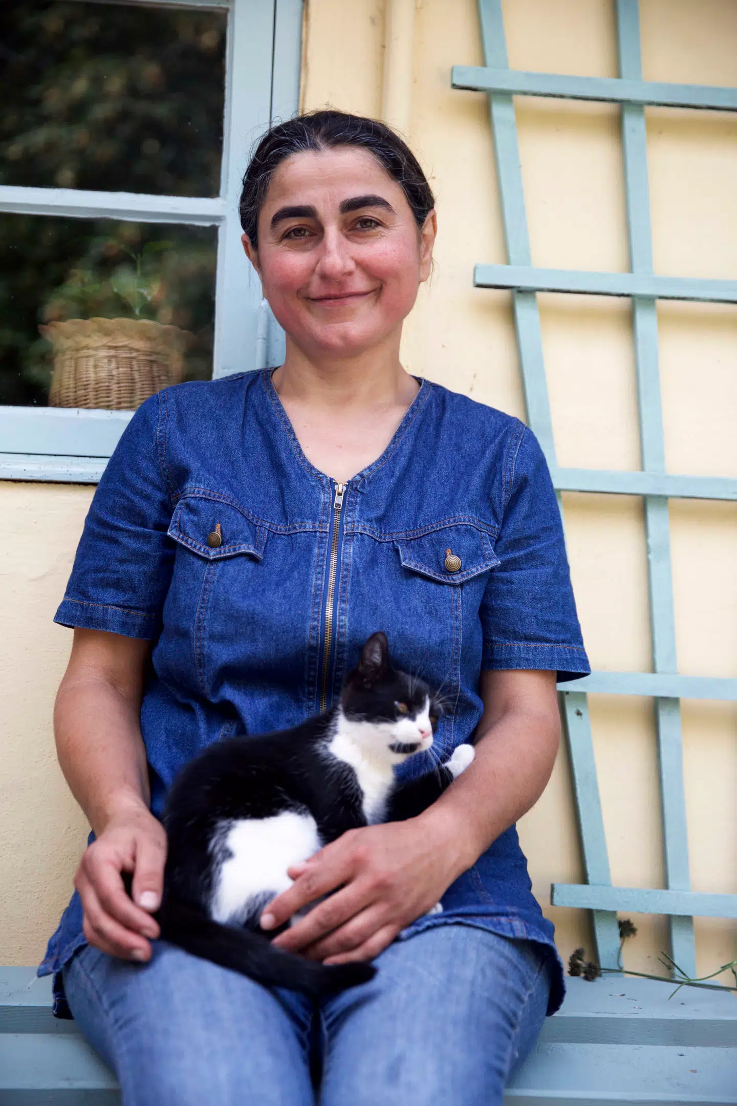 Havva, 43 år, Skælskør, gift og to børn og arbejder som sosu-assistent. (Foto: Lotta Lemche/TV 2)
