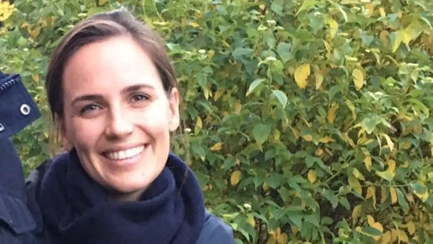 Danske Caroline Arentoft er bosat i Stockholm i Sverige, hvor tiltagene mod coronavirus er langt færre end i Danmark.