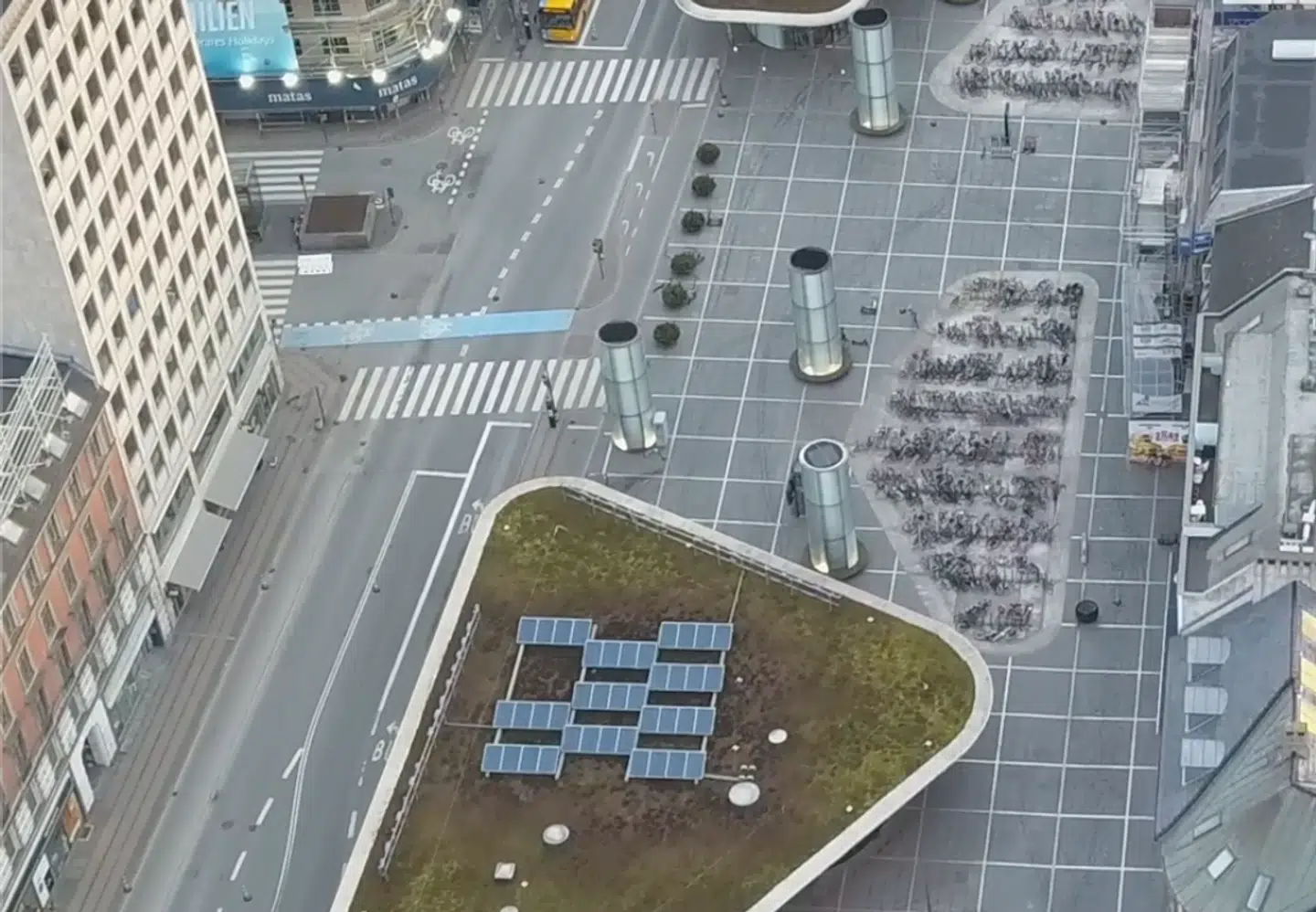 Nørreport efter regeringen lukkede landet ned.
