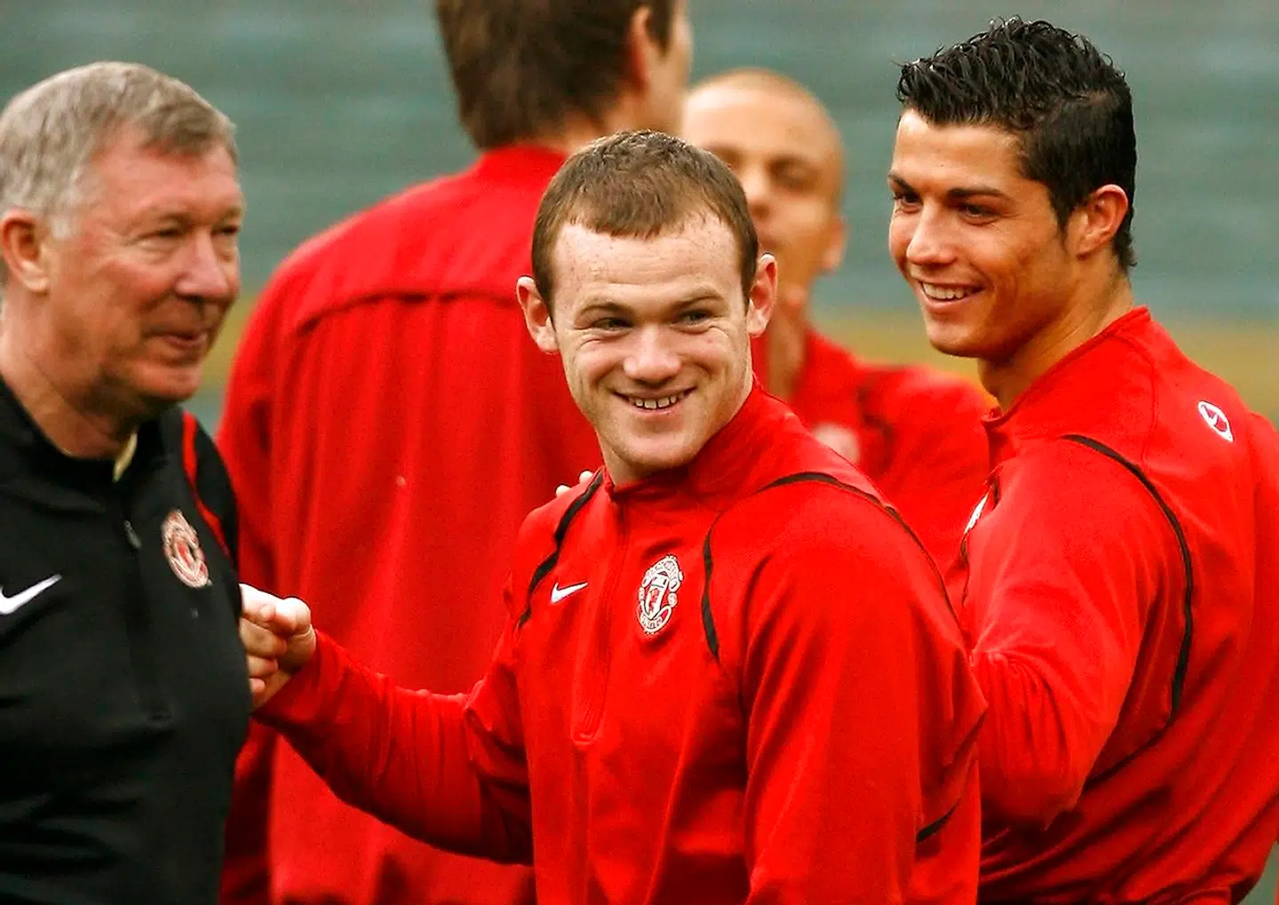 Cristiano Ronaldo (th.) sammen med Wayne Rooney og manager Alex Ferguson (tv.) i Manchester United-tiden.