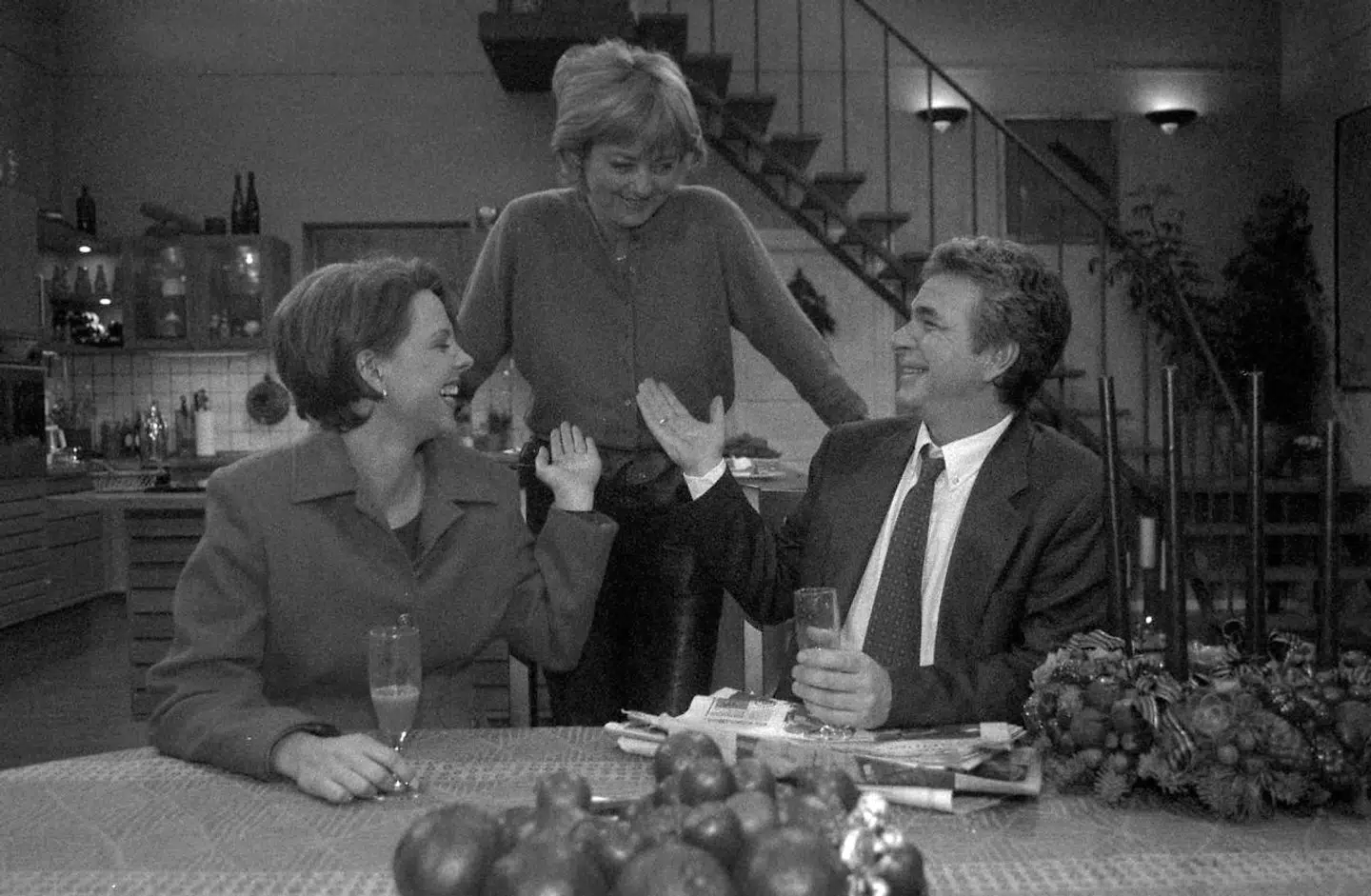 Karen Thisted var bl.a. med til at starte 'Go' morgen Danmark' op. Her ses hun med en noget yngre Michael Meyerheim og Cecilie Frøkjær.