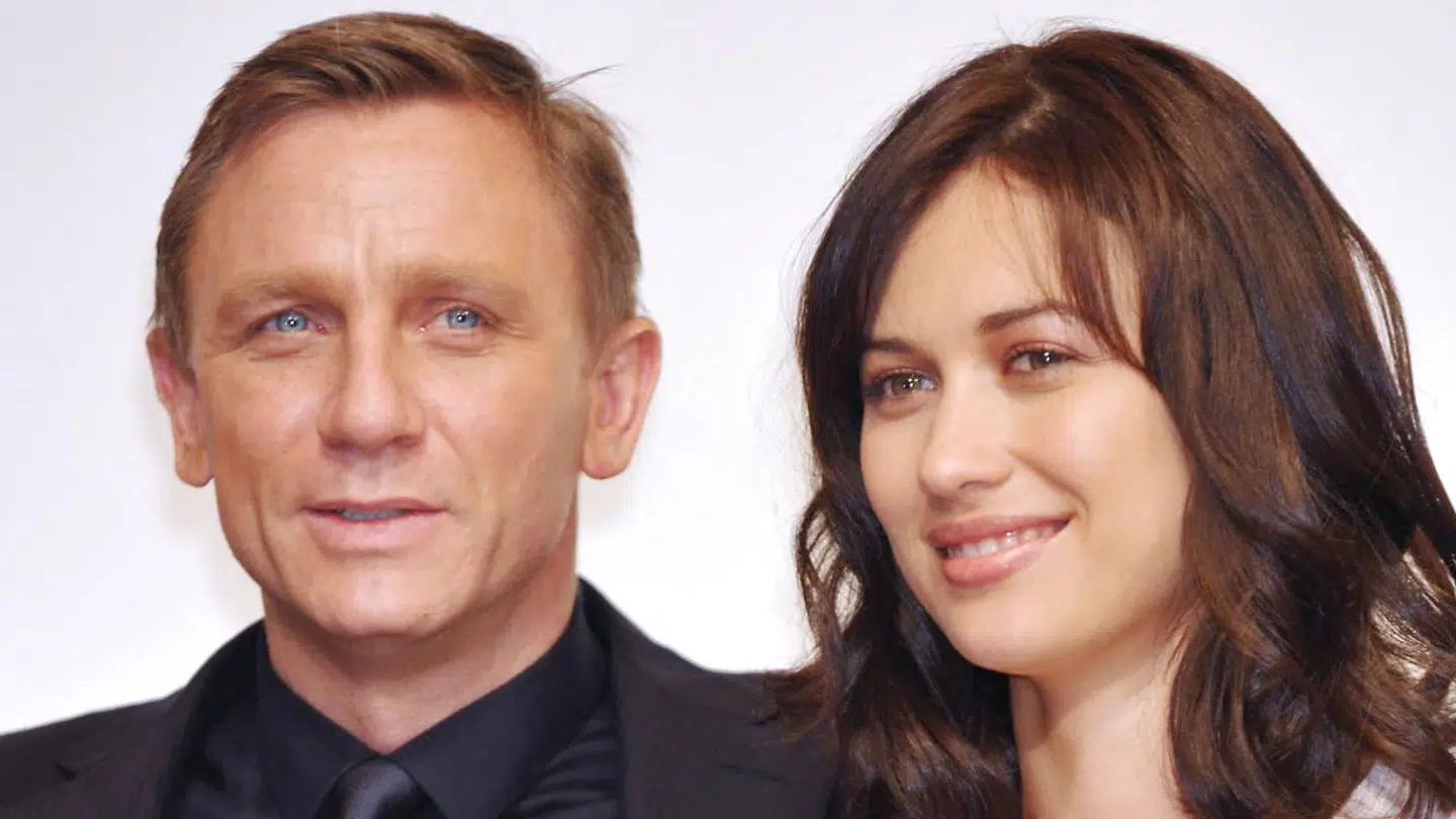 Olga Kurylenko er nok bedst kendt for sin rolle som Camille i filmen 'Quantum of Solace', hvor hun spillede overfor den britiske skuespiller Daniel Craig. Her ses de to sammen.