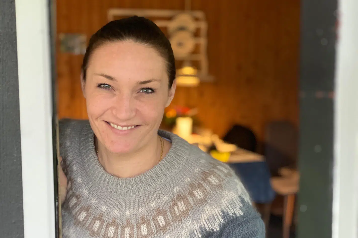 Mia Wagner i sit sommerhus, hvor hun p.t er i karantæne.