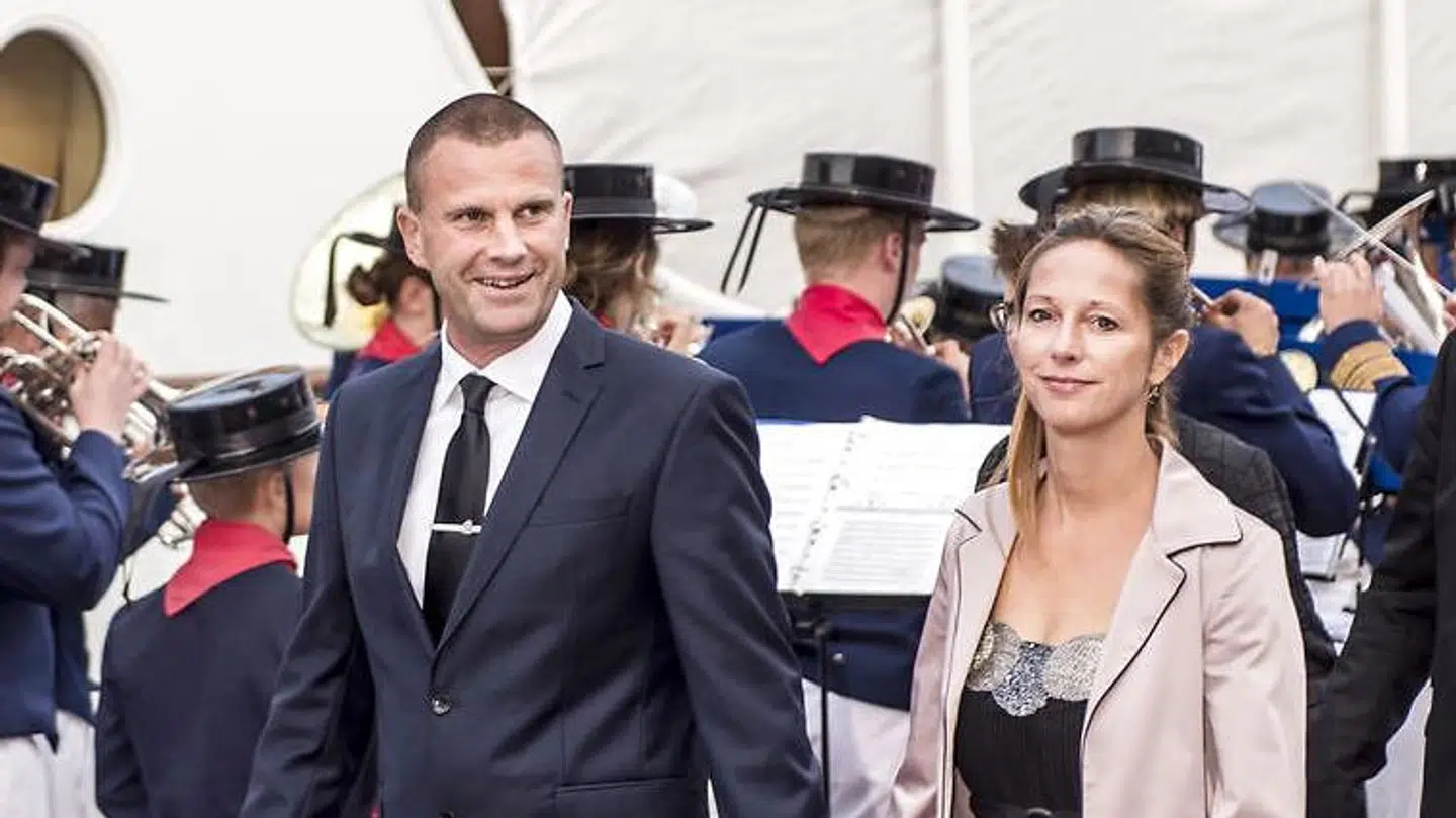 Svendsborgs borgmester Bo Hansen, der her ses på vej ombord på Kongeskibet Dannebrog, da det i 2018 lagde til i Svendborg, er klar med hjælp til nogle af de mindre erhvervsdrivende.