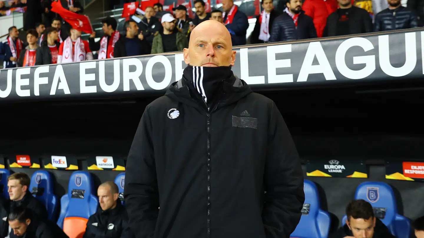 Ståle Solbakken var bestemt ikke tilfreds med, at FCK-mandskabet skulle i aktion i Istanbul torsdag aften.