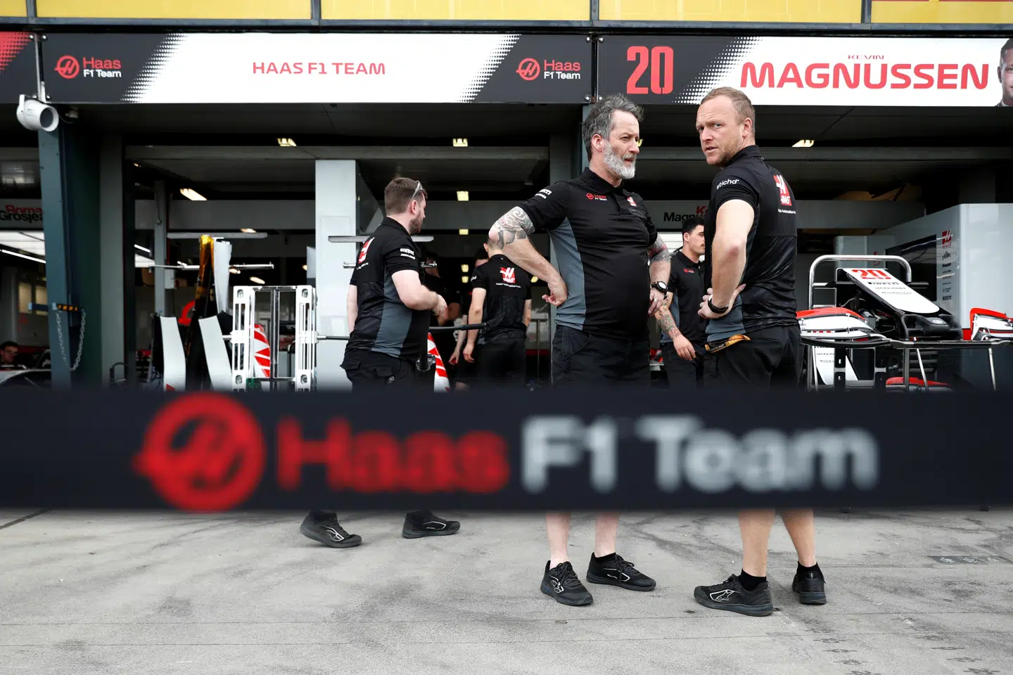 Kevin Magnussen kommer ikke ud at køre i denne weekend, efter at Melbournes grandprix er aflyst. Edgar Su/Reuters