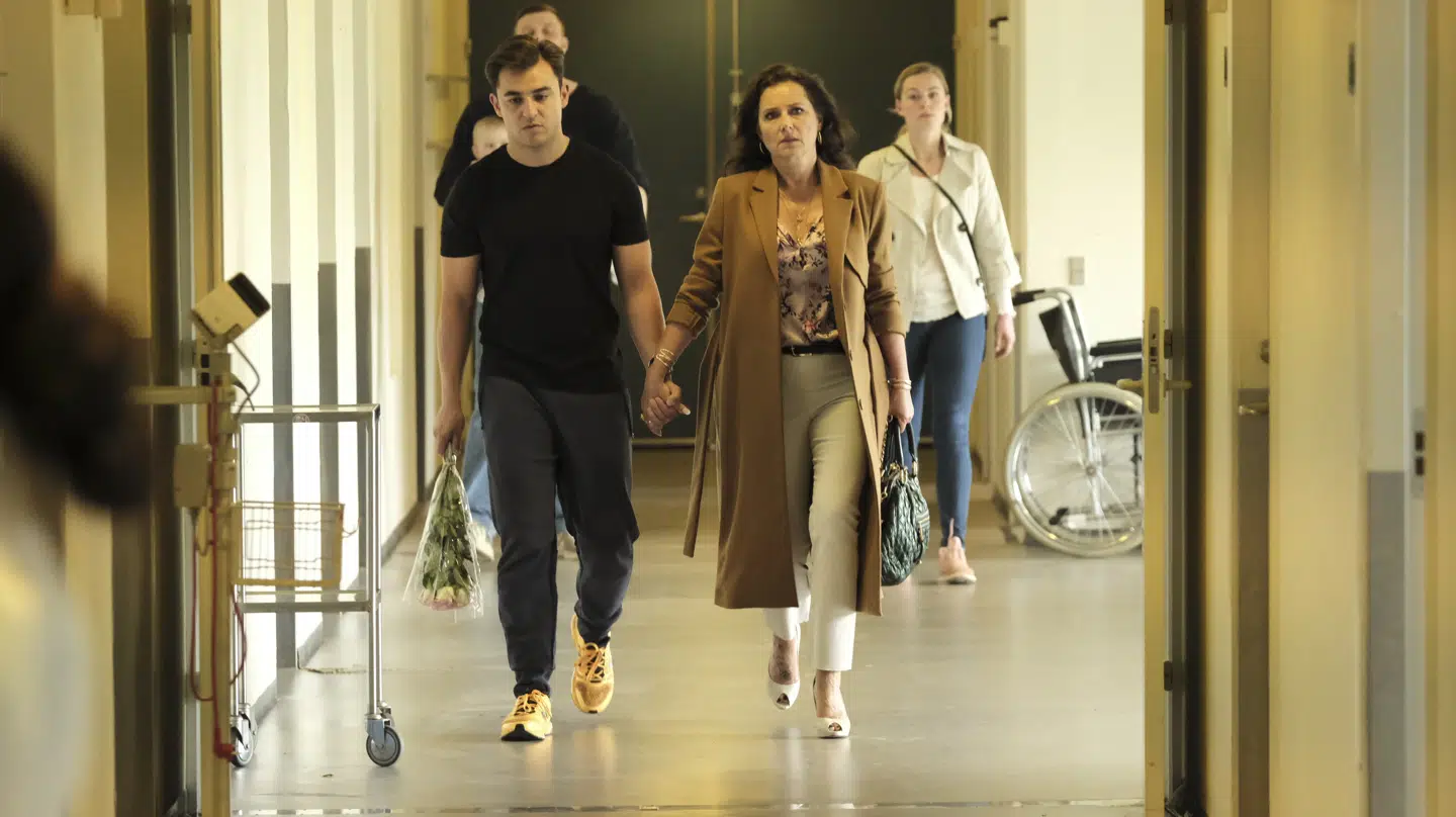 Sidse Babett Knudsen (th.) er fantastisk som den manipulerende matriark Bodil.