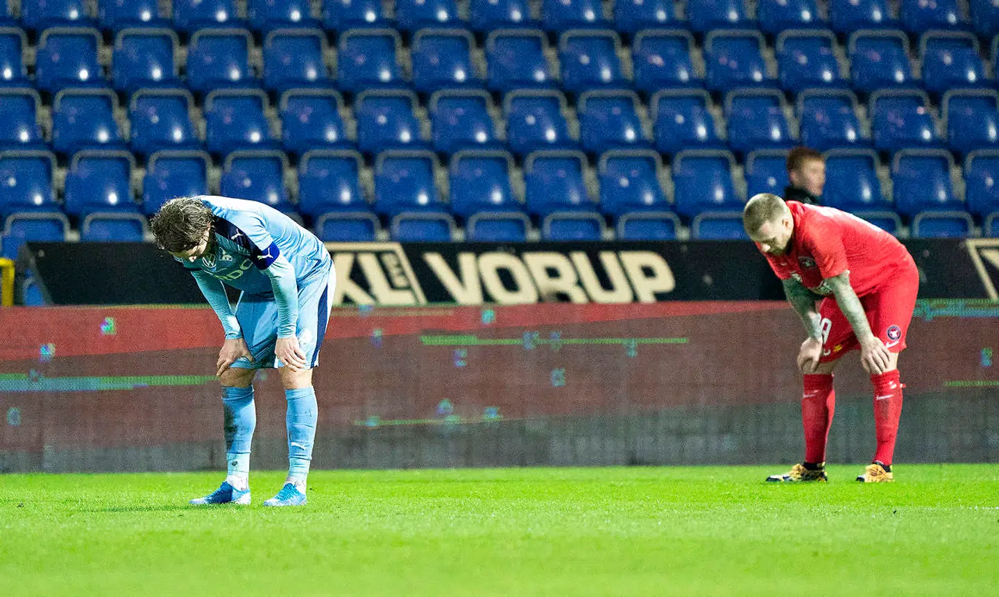 Søndagens Superliga-kamp mellem Randers FC og FC Midtjylland blev spillet uden tilskuere,