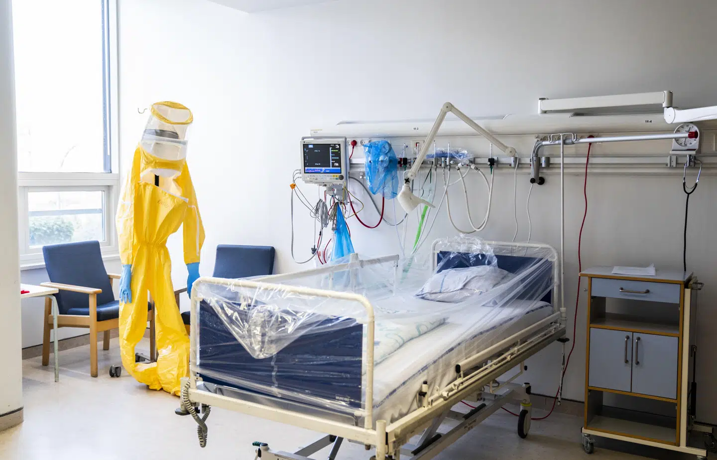 Dette patientudstyr står klar på Hvidovre Hospital, når patienter med coronavirus kommer ind.