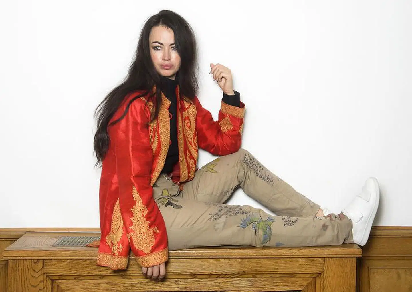 Aura Dione.