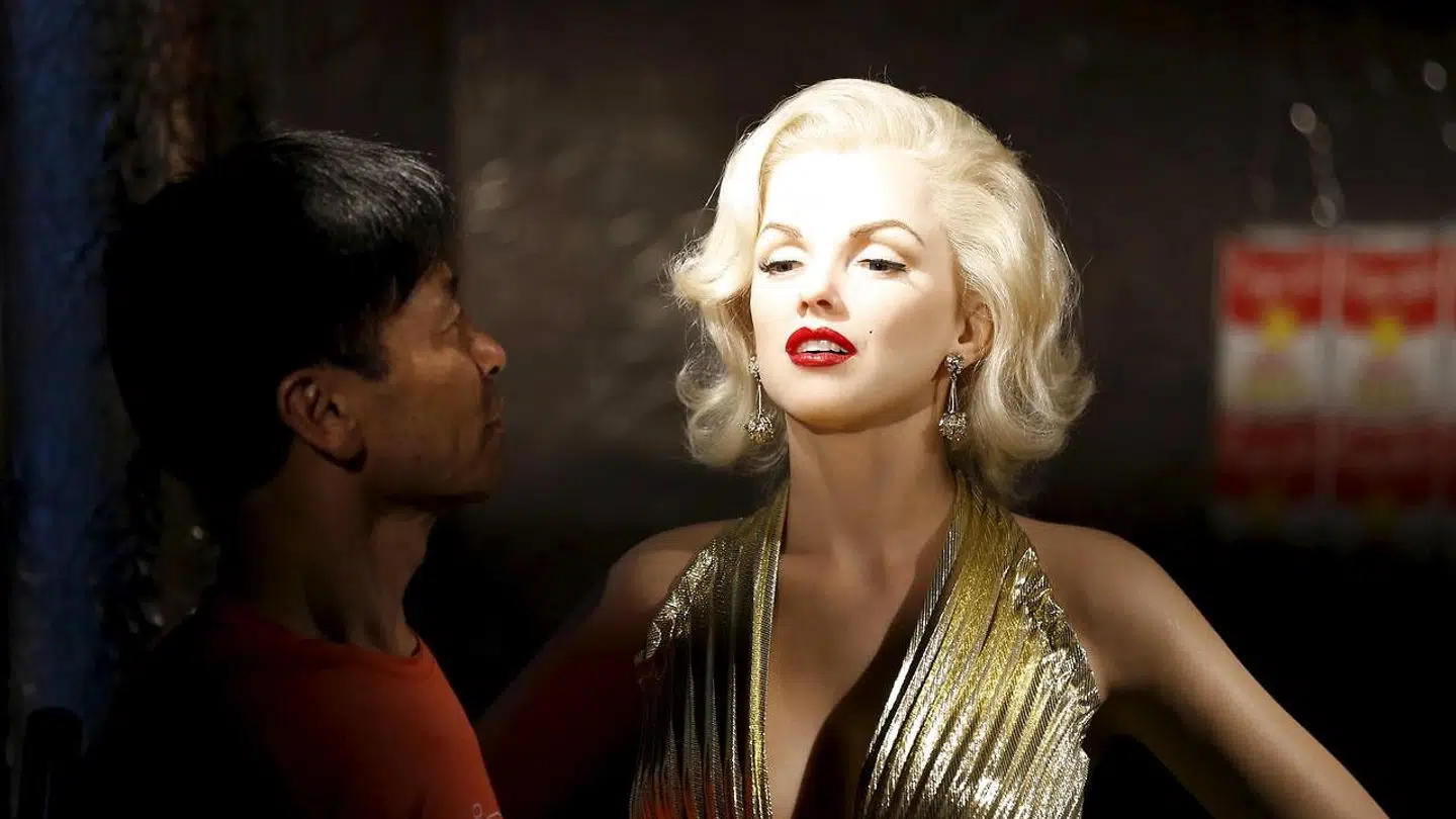 Mænd har alle dage været fasineret af kvinder - nogle mere end andre.