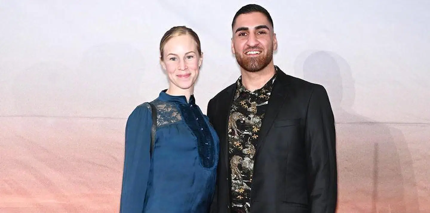 Albert Arthur Amiryan sammen med sin kæreste.