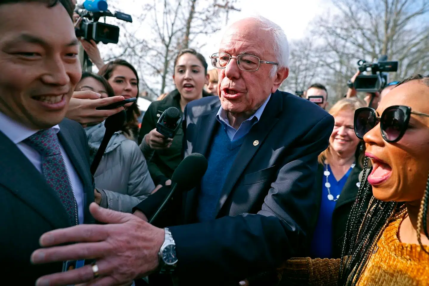 Her har Bernie Sanders netop afgivet sin stemme i hjemstaten Vermont.