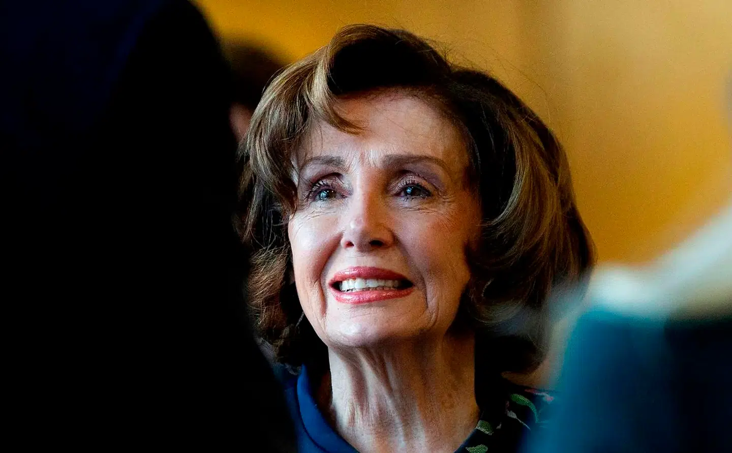 Formand Nancy Pelosi roste Bobby Rush for hans indsats i forbindelse med loven.