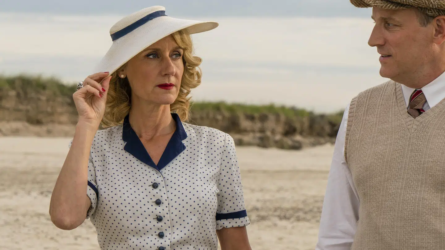 Anette Støvelbæk spiller fru Frigh.