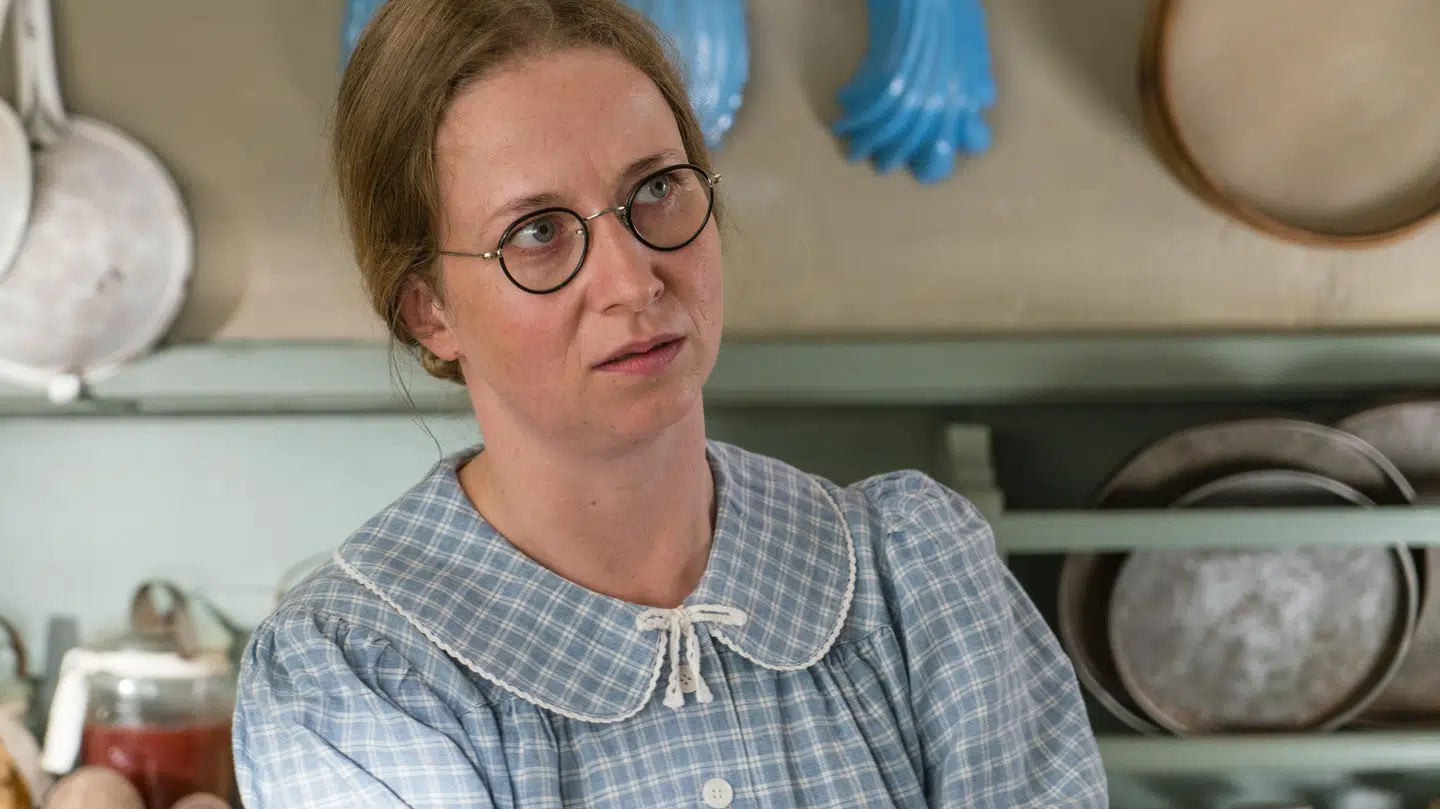 Ulla Vejby spiller Edith.