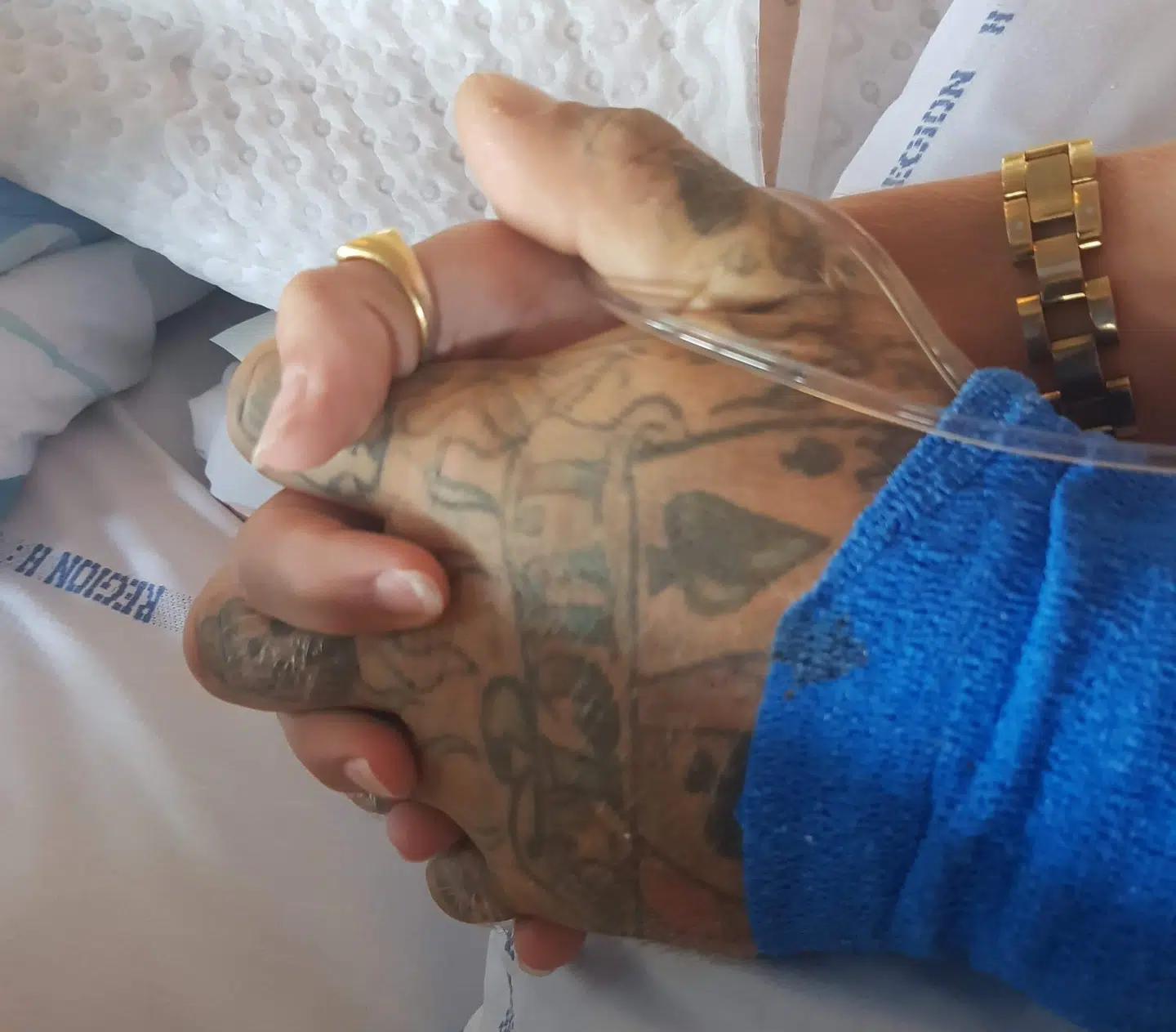 Maria besøgte Steffen på hospitalet hver dag, mens han lå i koma. Helt frem til det sidste, holdt hun om ham.