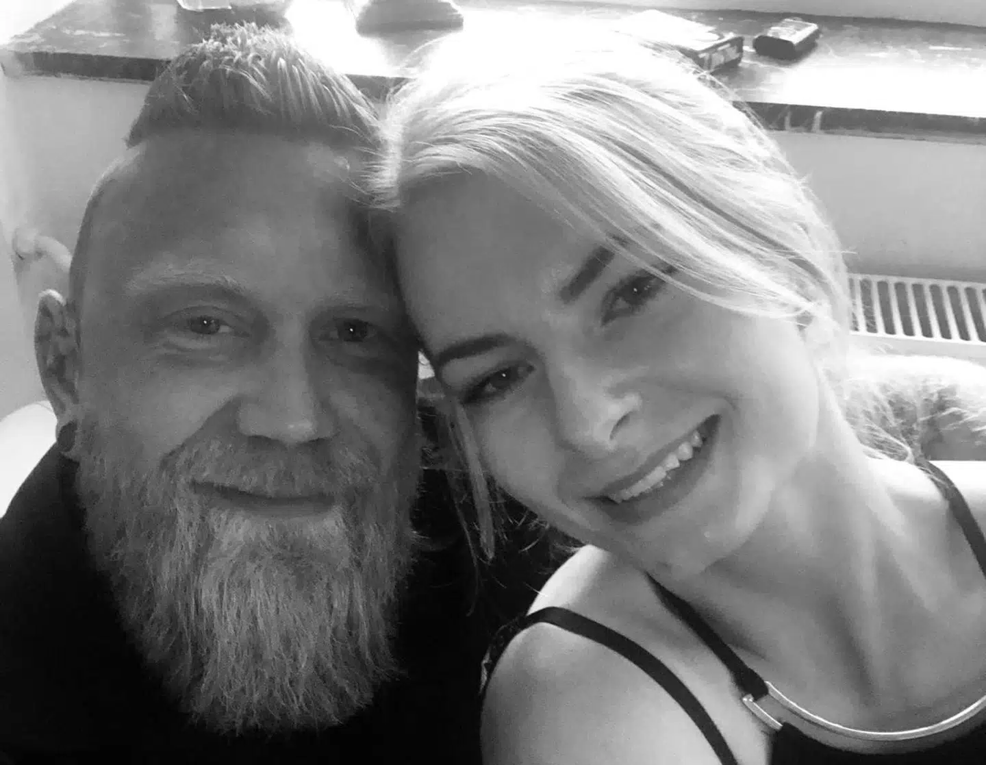 Maria har gemt alle billeder med hende og Steffen, som hun kigger på, når hun har behov for det.