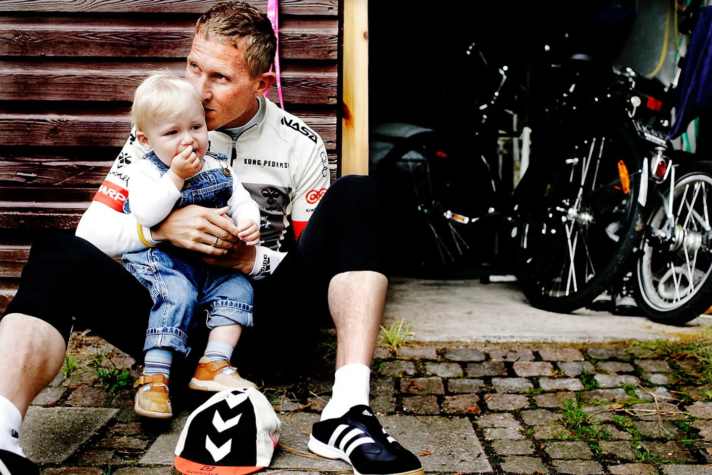 Brian Holm og sønnen Albert samme år, som Brian Holm blev ramt af sygdommen.