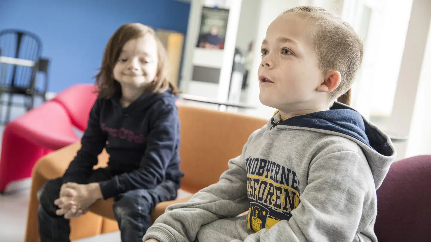 Hjalte og Piet hjælper med at sætte fokus på sjældne sygdomme. Foto: Nikolai Linares/Byrd.