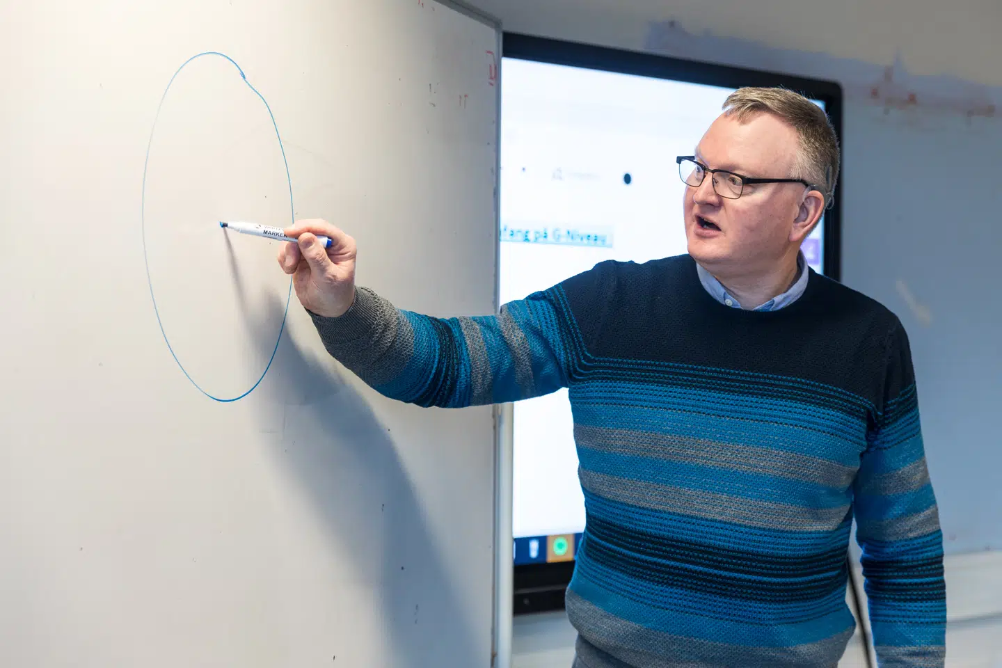 Efter at have fået en cochlear-operation kan Erik Thonke i dag undervise igen.