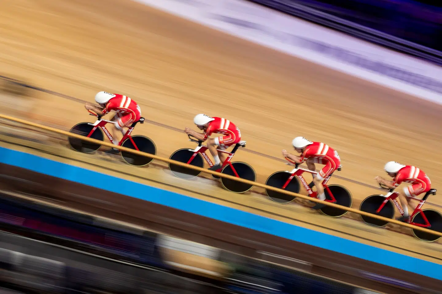 3 minutter og 46,579 sekunder lyder den nye danske verdensrekord i 4000 meter holdforfølgelsesløb. Odd Andersen/Ritzau Scanpix
