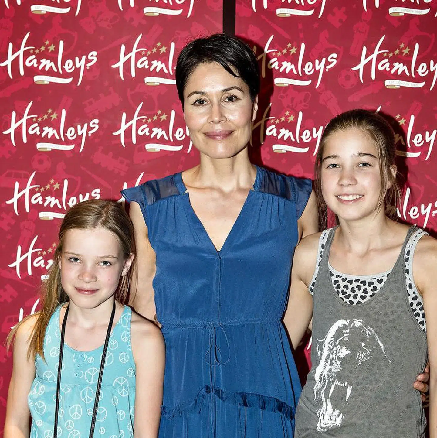 Her ses Nukâka Coster-Waldau med sine to døtre. (Foto: Torkil Adsersen/Scanpix 2013)