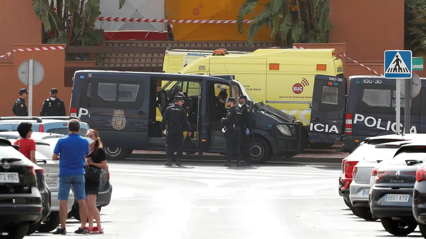 Politiet bevogter hotellet H10 Costa Adeje Palace på Tenerife efter et tilfælde af Coronoviurs er konstateret.