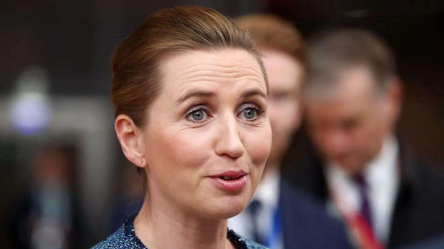 Mette Frederiksen gav en orientering til den danske presse om budgetforhandlingerne i Bruxelles.