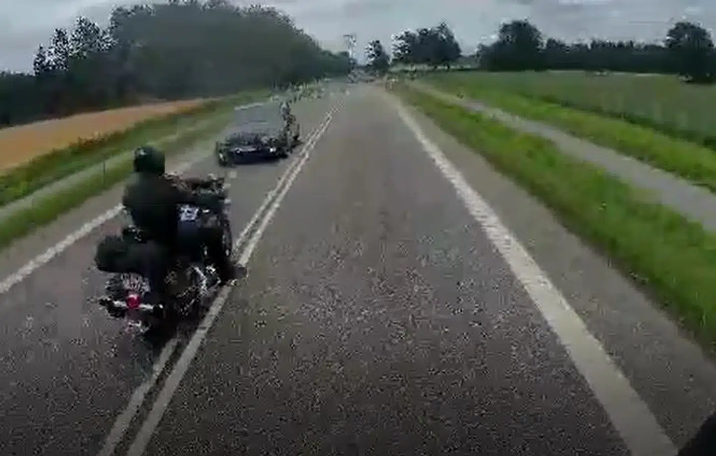 I sensommeren 2019 oplevede Henry Justesen også flere tilfælde af hasarderet kørsel, som næsten endte i en ulykke. En af dem med en motorcykel, som overhalede ham.
