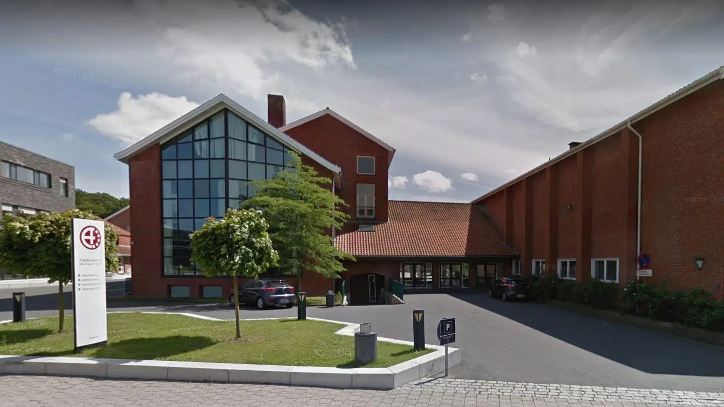 Frederiksborg Gymnasium og HF i Hillerød.