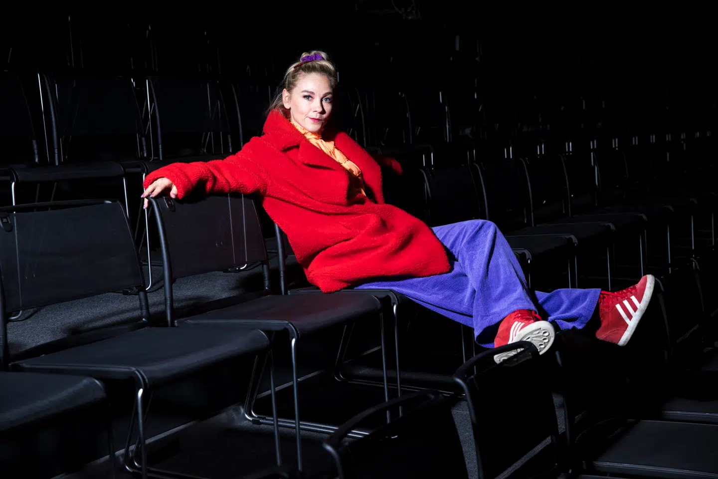 Selv om hun gerne spreder glæde med pangfarver, er Mille Gori også lidt af en enspænder, der er god til at passe på sig selv.