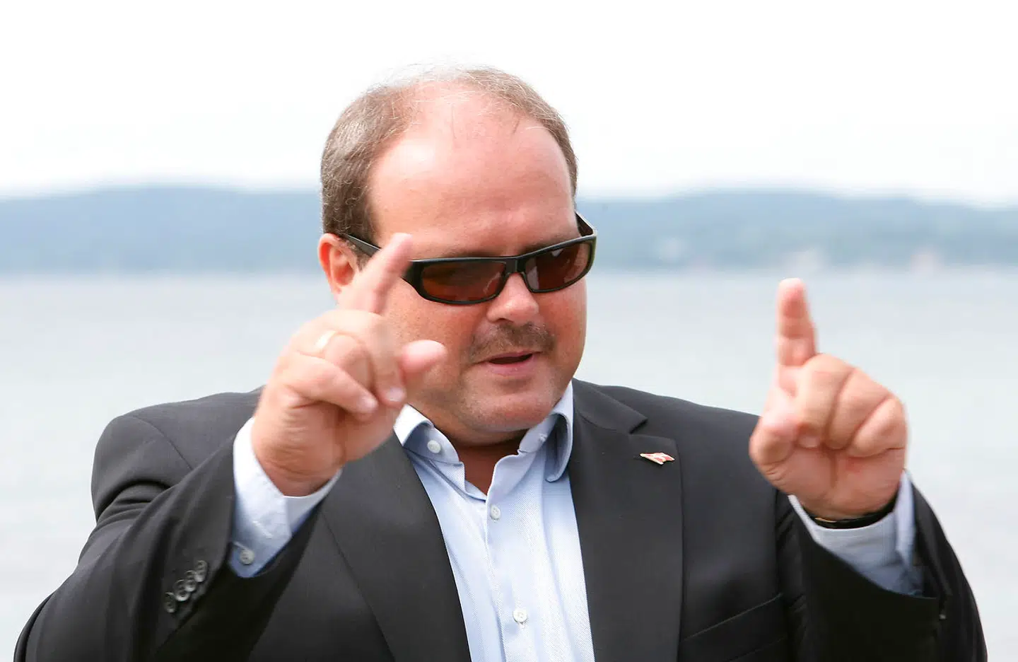 Dansk Folkepartis folketingsgruppe var samlet til sommermøde i Ebeltoft. Her pressechef Søren Søndergaard