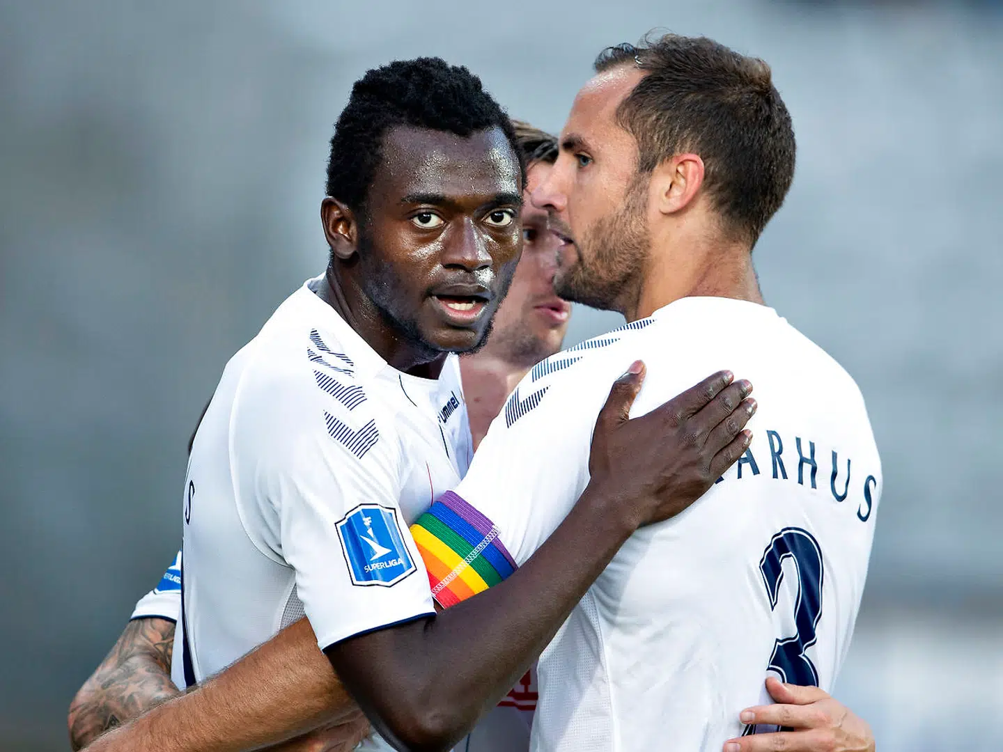 AGF's Mustapha Bundu har scoret til 2-0 i en Superliga-kamp sidste år mod AC Horsens.