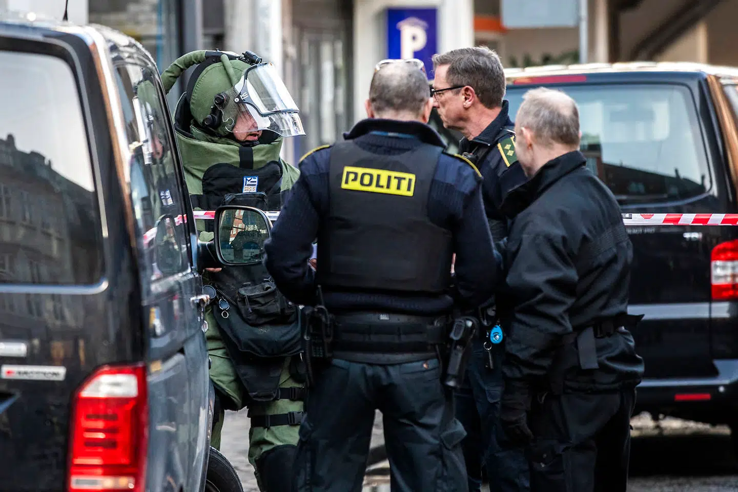Københavns Politi undersøger mistænkeligt forhold ved virksomhed i Adelgade i København torsdag den 13. februar 2020.. (Foto: Ólafur Steinar Rye Gestsson/Ritzau Scanpix)