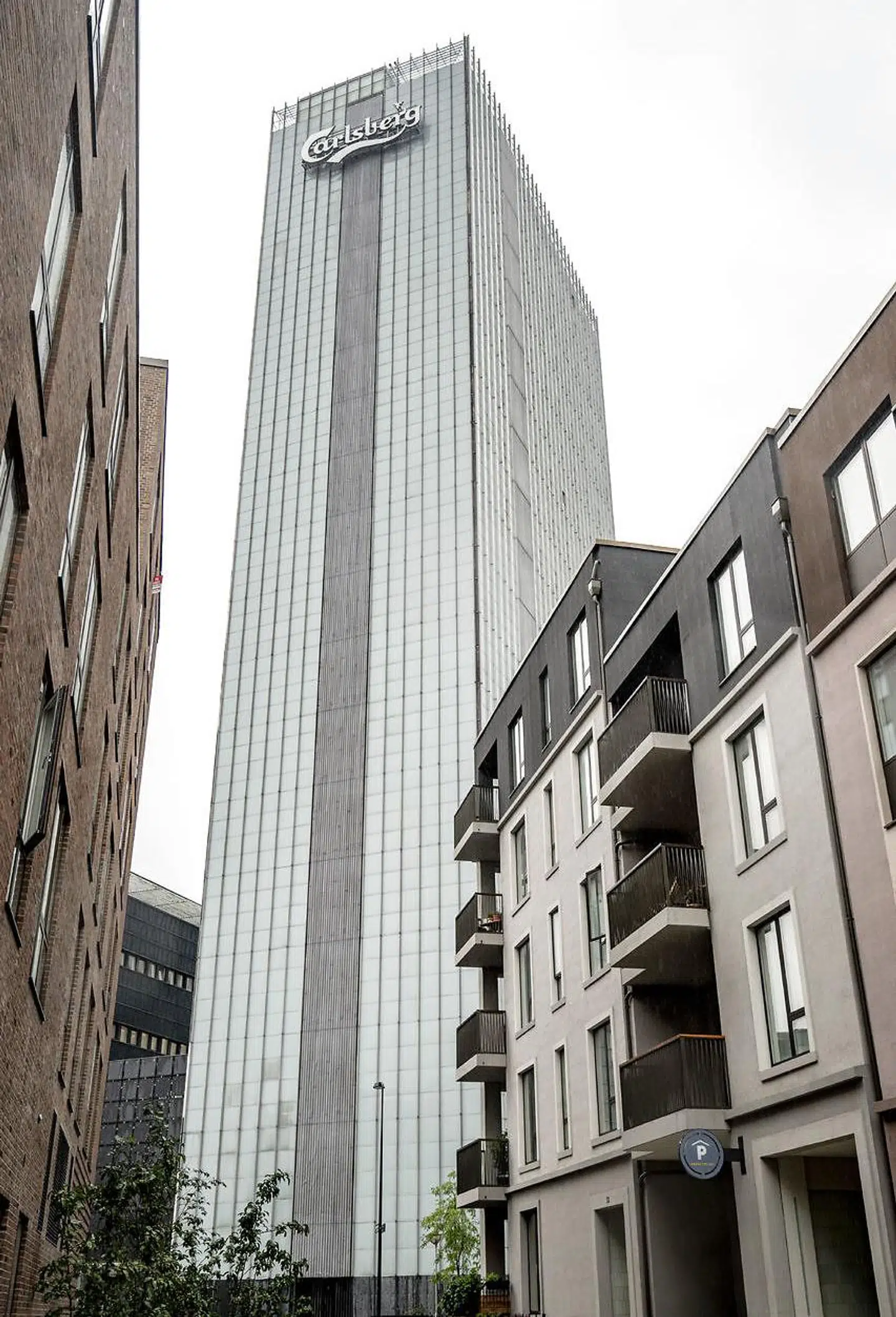 Den 88 meter høje bygning blev opført i 1961.