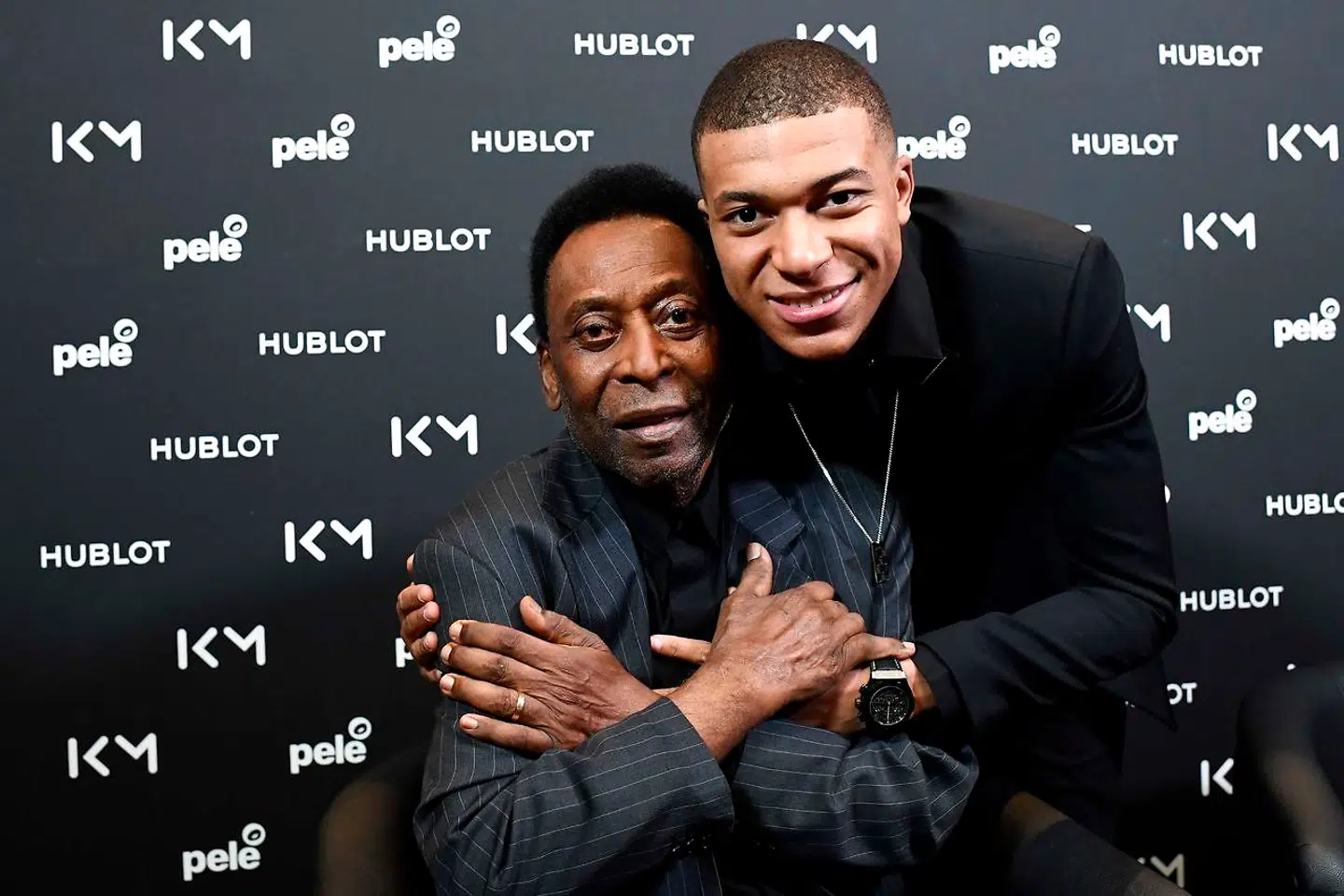 Pelé og Kylian Mbappé til et sponsorarrangement i Paris i april 2019.
