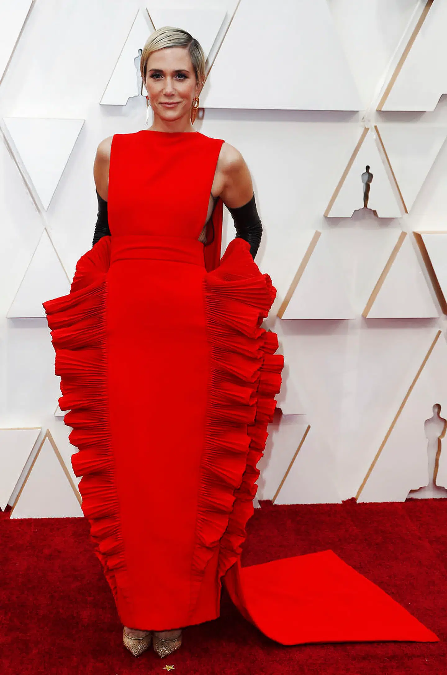 Kristen Wiigs røde kjole har fået flere seere til at tænke på lasagne.