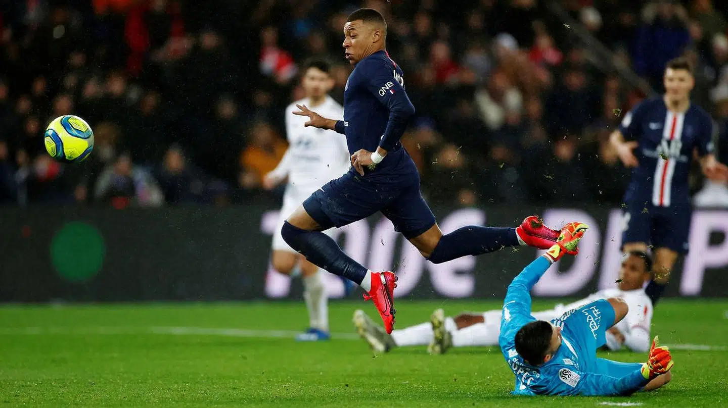 PSG besejrede Lyon med 4-2 søndag aften.