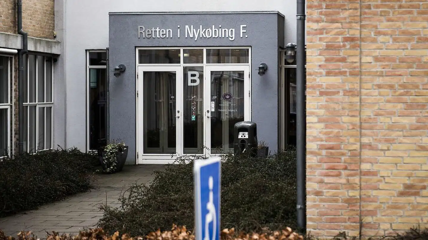 Det var en dommer og to domsmænd, der ved Retten i Nykøbing Falster, dømte den 41-årige til seks års fængsel.