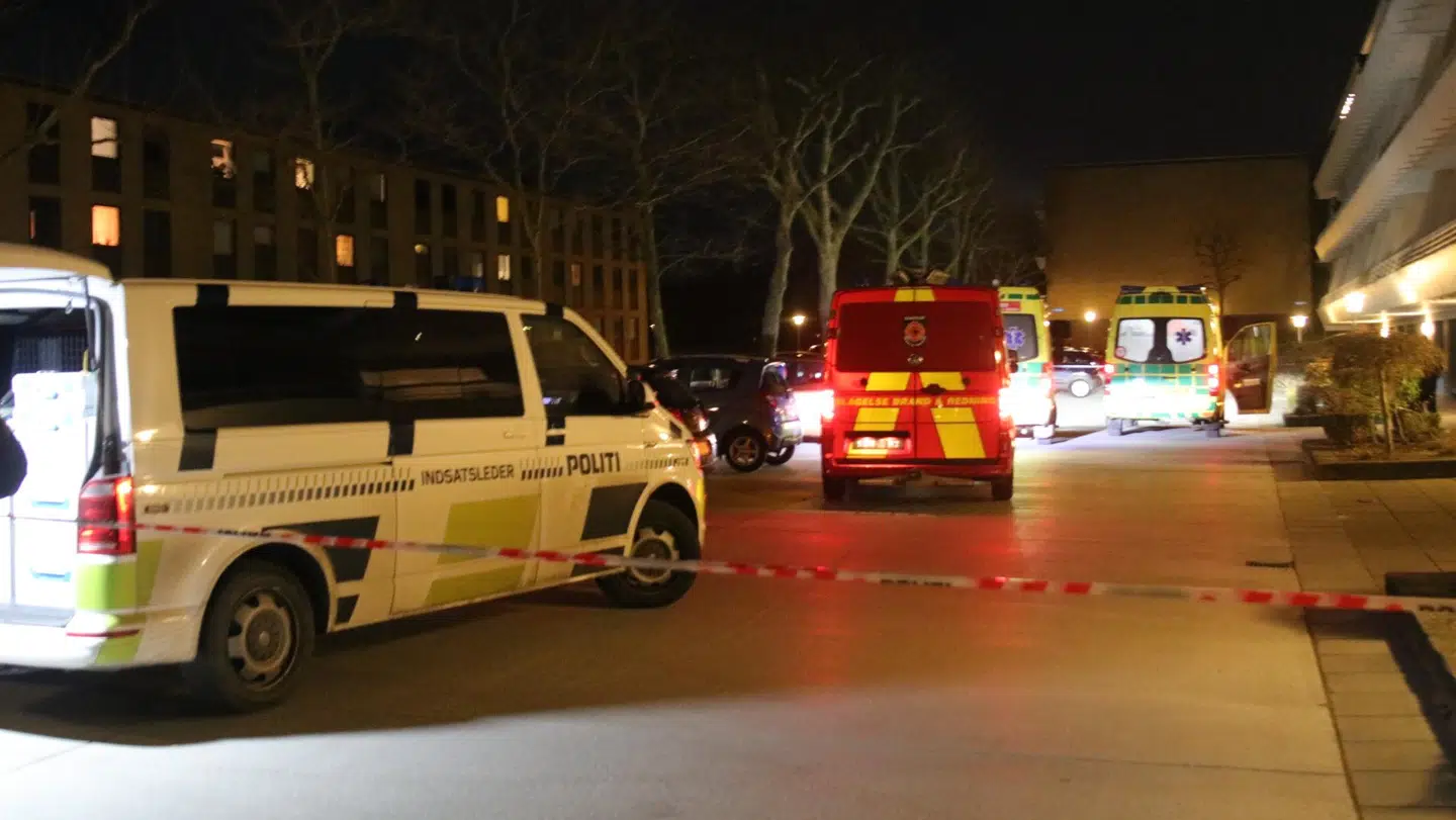 Flere ambulancer og politibiler var til stede på ulykkesstedet i Korsør torsdag aften.
