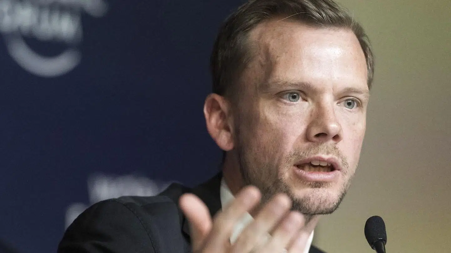 Beskæftigelsesminister Peter Hummelgaard (S) kaleder det »bekymrende«, at rekordmange østeuropæere tager danske dagpenge med ud af landet. EPA/ALESSANDRO DELLA VALLE