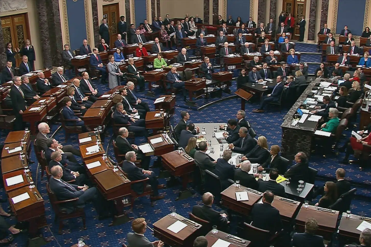 Ved en afstemning i rigsretssagen i Senatet har præsident Trump tilstrækkeligt mange stemmer til frikendelse i både anklagen om magtmisbrug og om at have modarbejdet Kongressen. Handout/Ritzau Scanpix