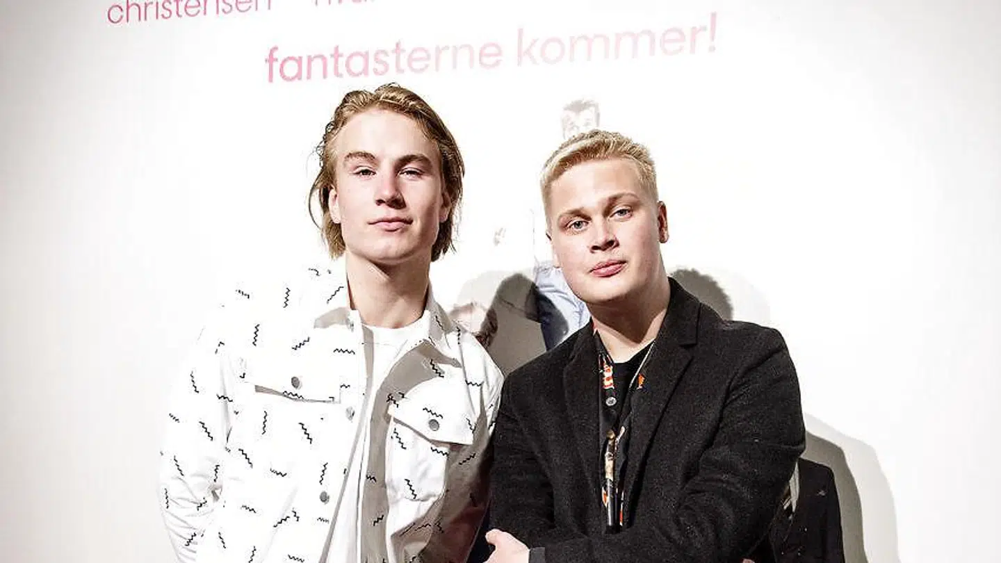 Arkiv: Gallapremiere på Dan Dream med Casper Christensen og Frank Hvam. Rød løber- her Citybois.