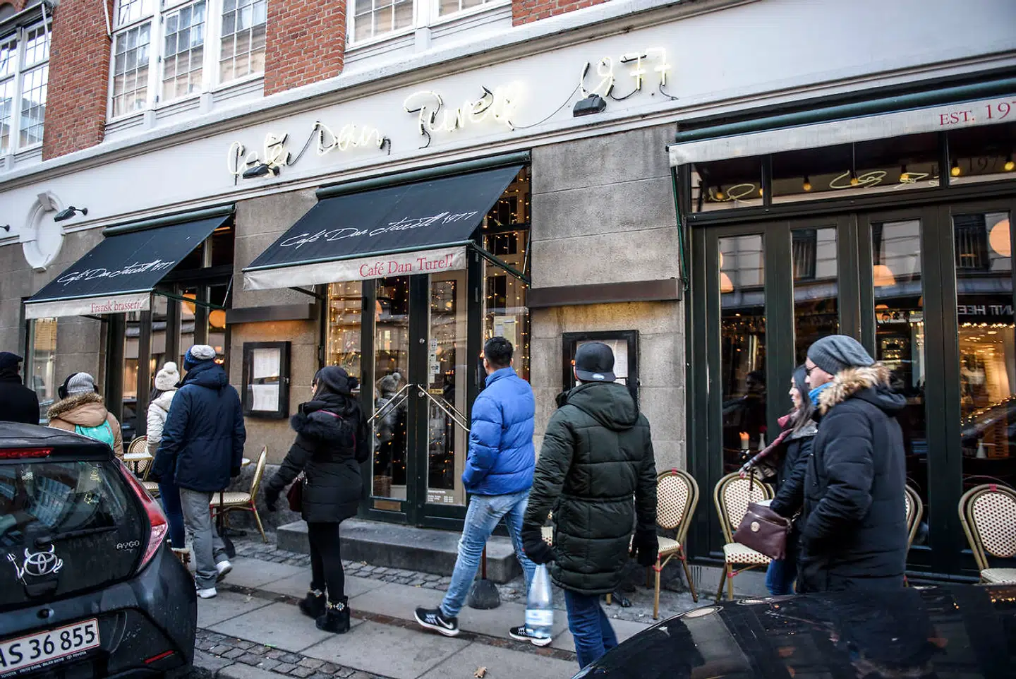 Cafe Dan Turéll i København er endt på Lars Seiers hænder.