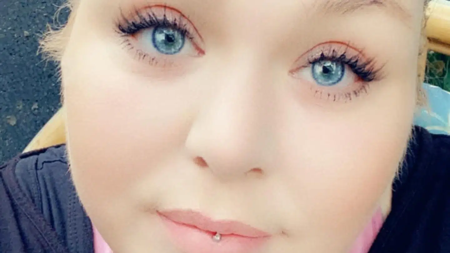 36-årige Maiken Elleby Bøgeskov Nielsen blev afhængig af energidrik, efter hun blev mor til parrets anden datter.