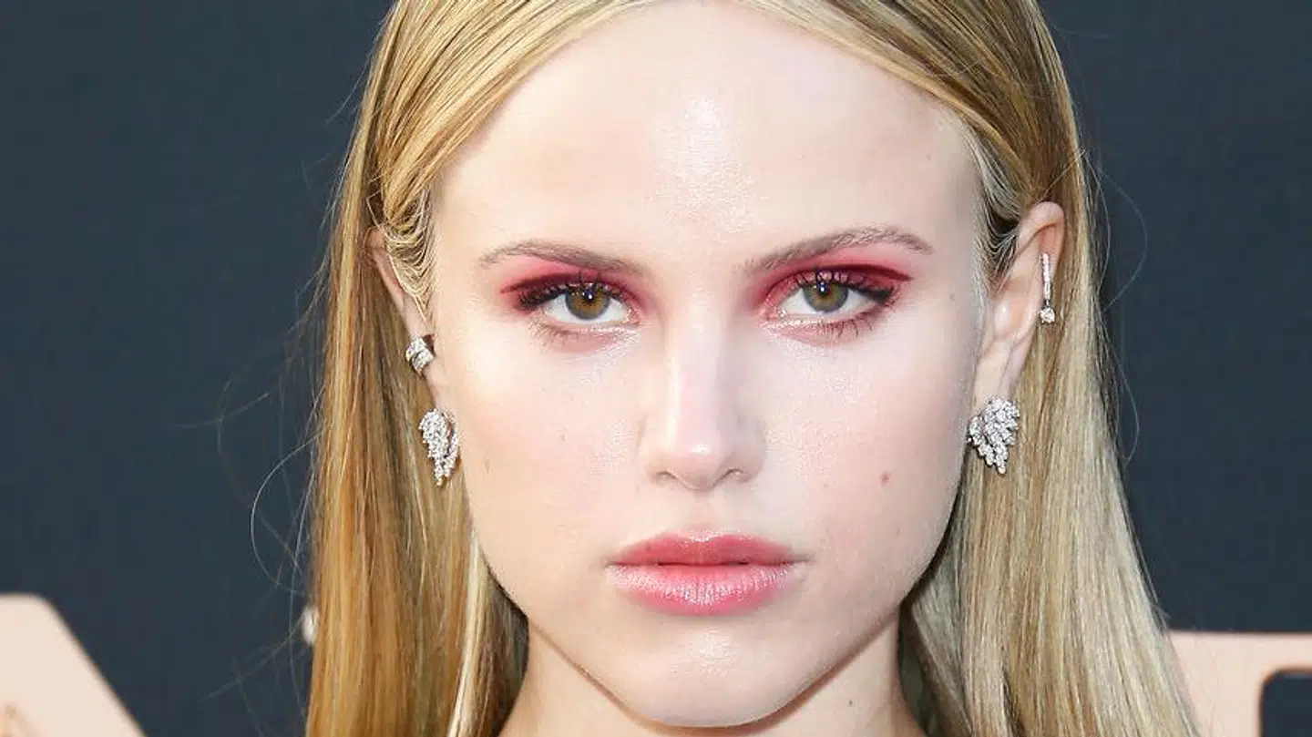 Halston Sage er den nye kvinde i Zac Efrons liv.